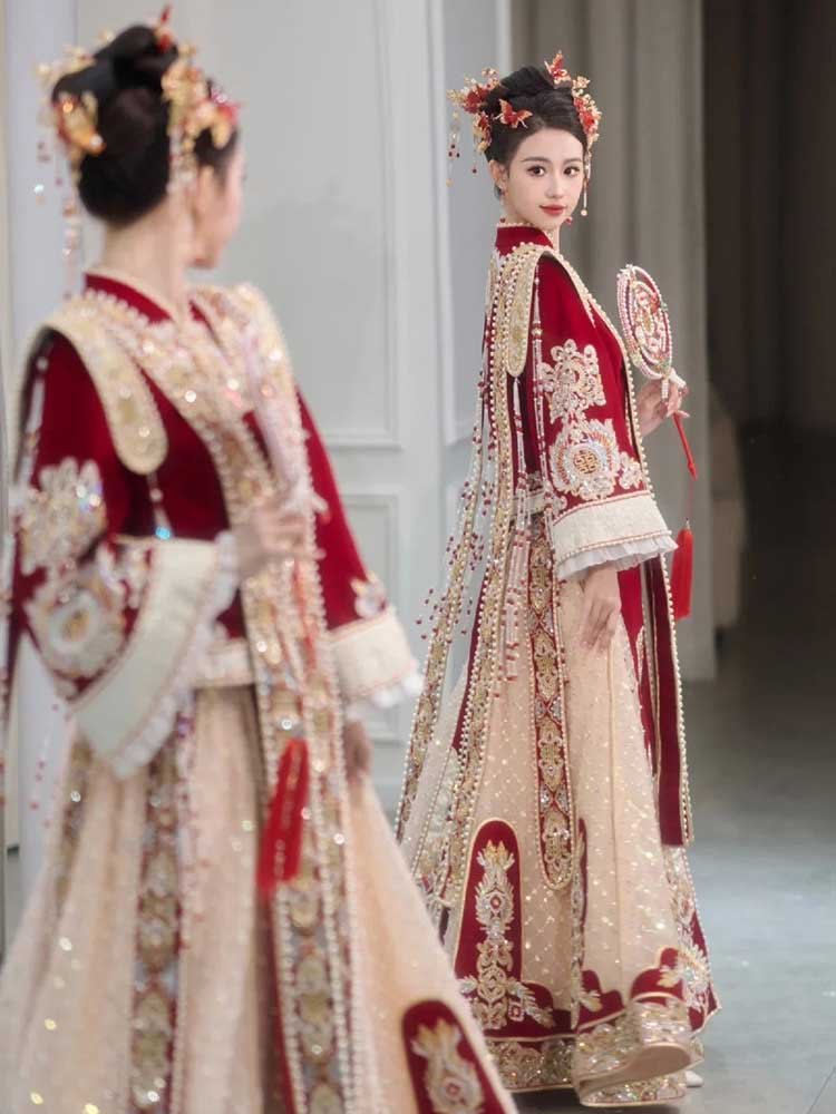 Chinese traditional outfit