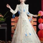 Chinese traditional wedding gown