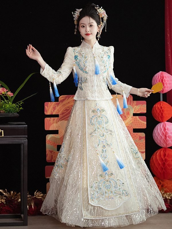 Chinese traditional wedding gown