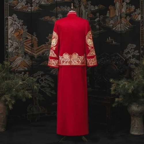 Red Embroidered Traditional Chinese groom outfit xiuhe - Image 4