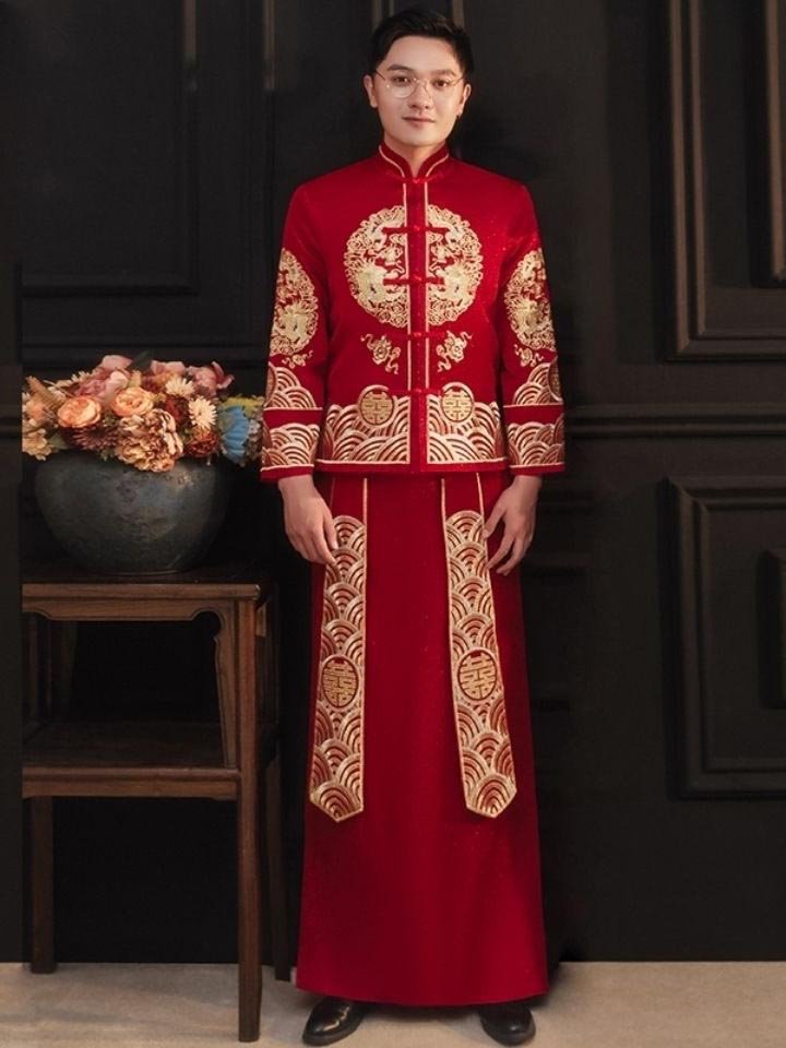 traditional chinese groom outfit