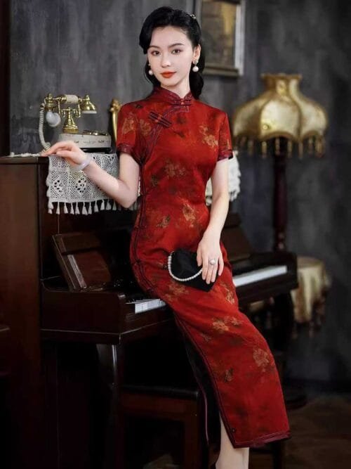 Red Chinese traditional dress cheongsam for mother of the bride,  high end 22 mome silk - Image 5