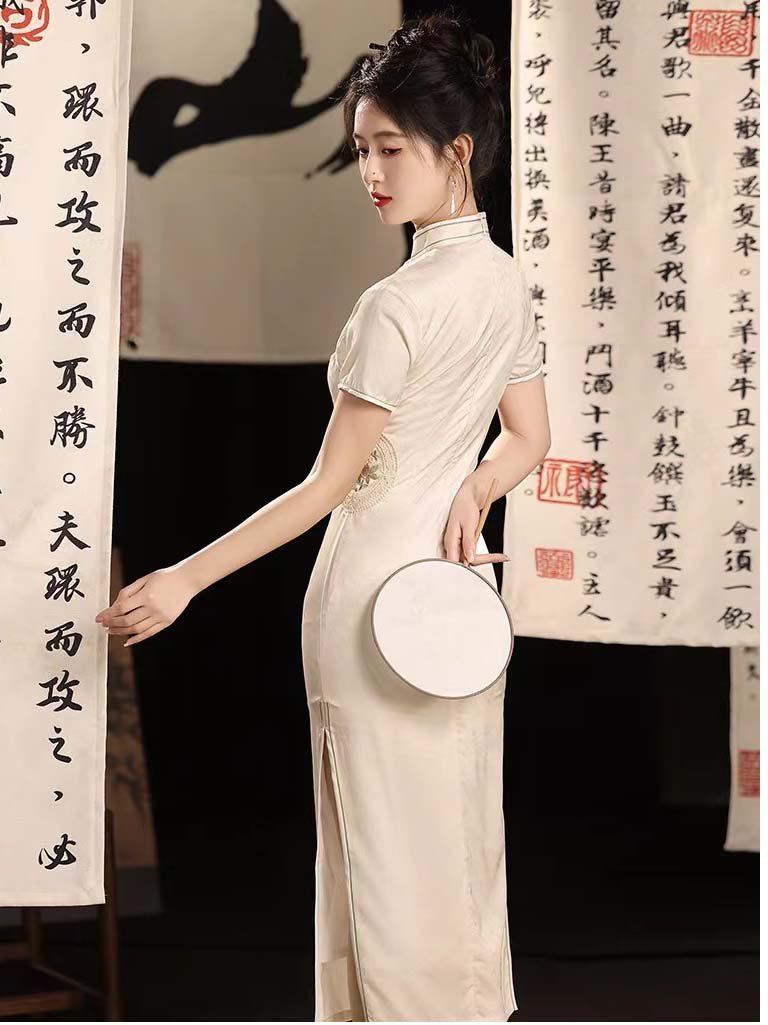 Chinese cheongsam dress