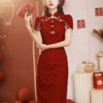 Chinese traditional bride dress