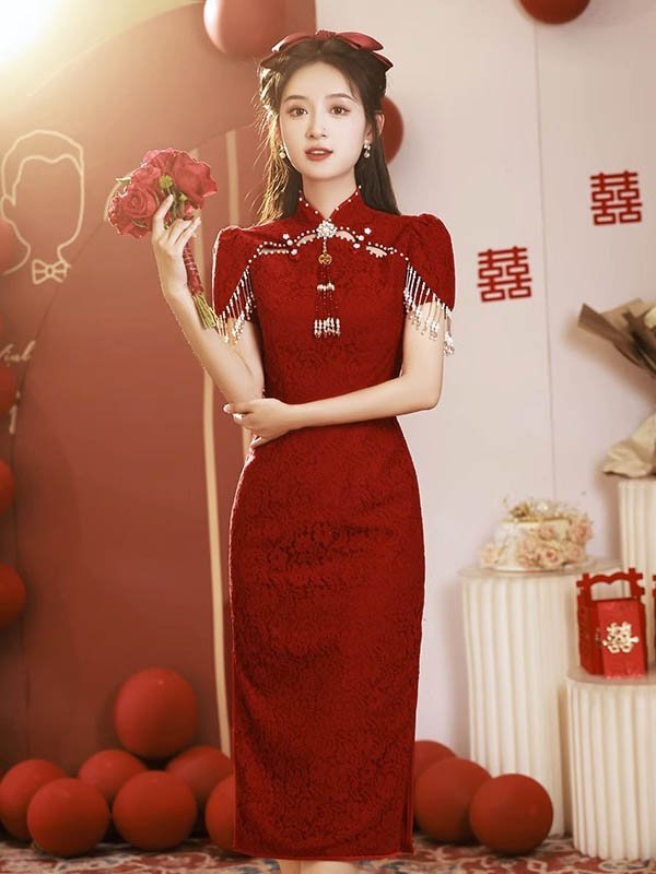 Chinese traditional bride dress