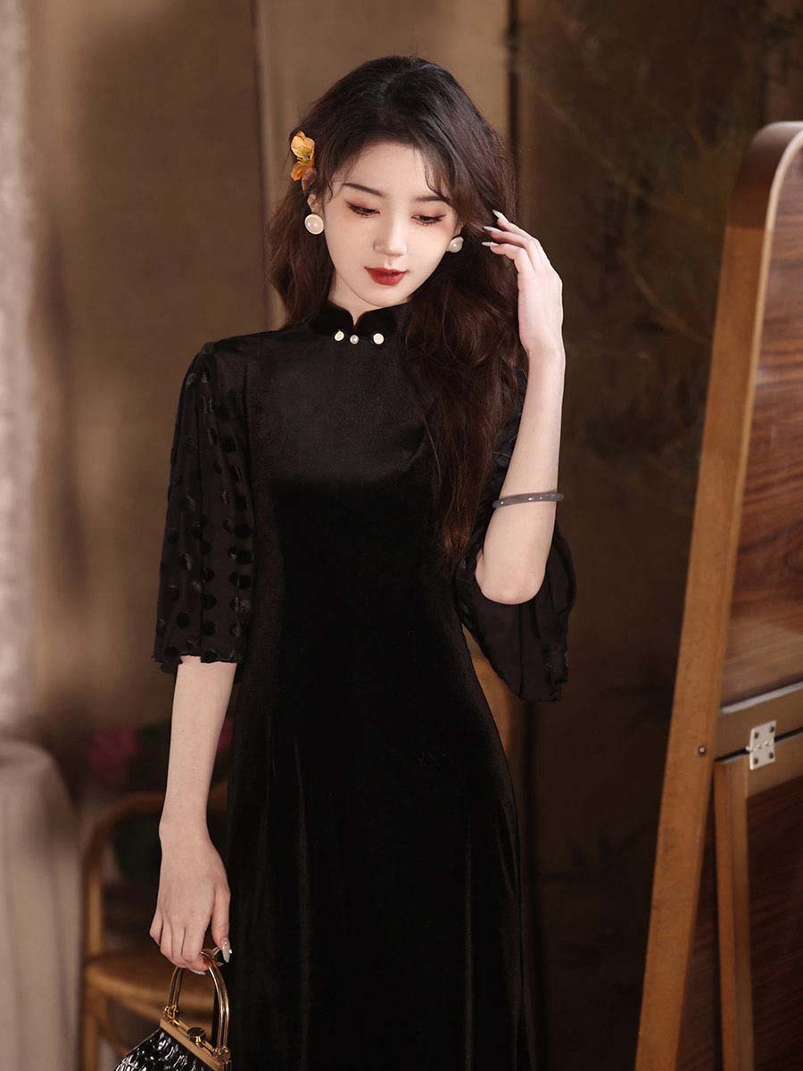 black qi pao