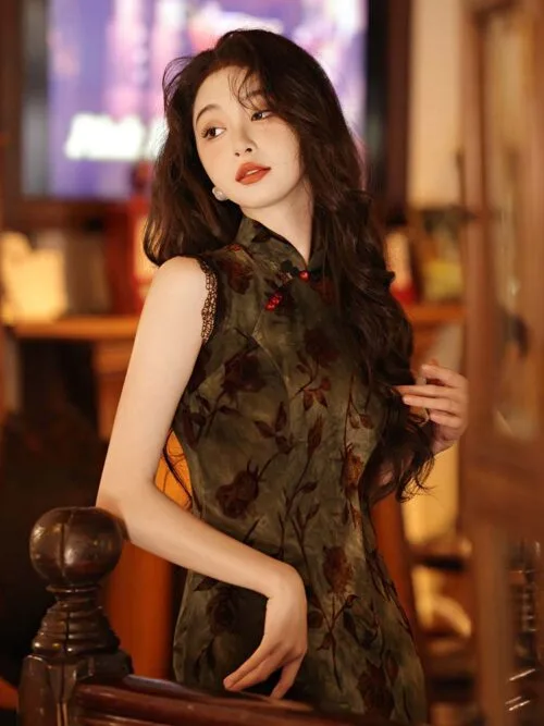 Dark green cheongsam fishtail qipao dress - Image 3