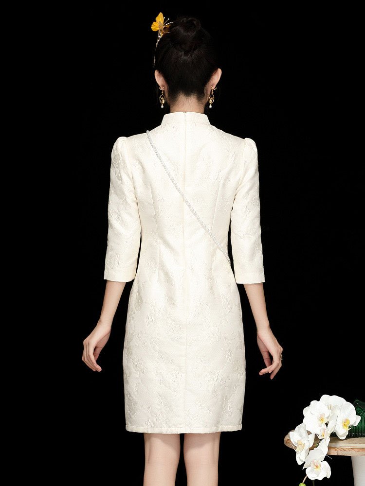 white short cheongsam