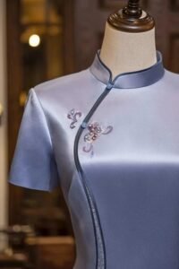 Bobbin collar Qipao