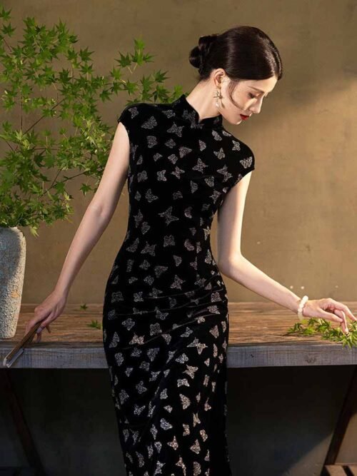 Velvet Oriental Qipao black dress - Image 3