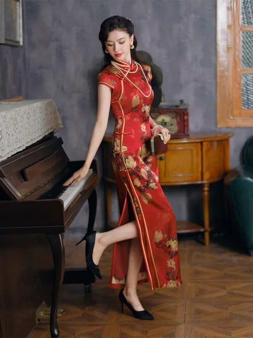 silk red Cheongsam