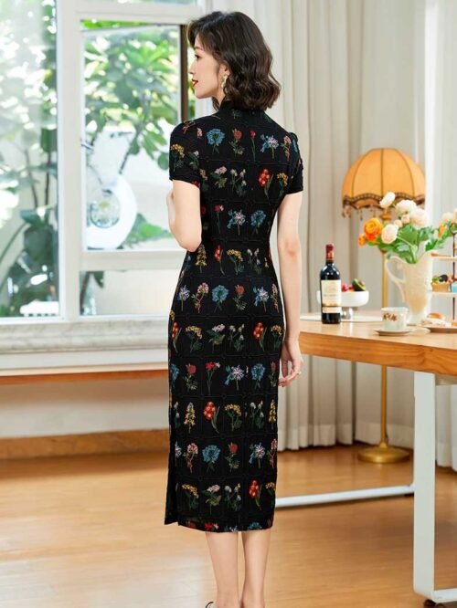 Oriental dress Cheongsam