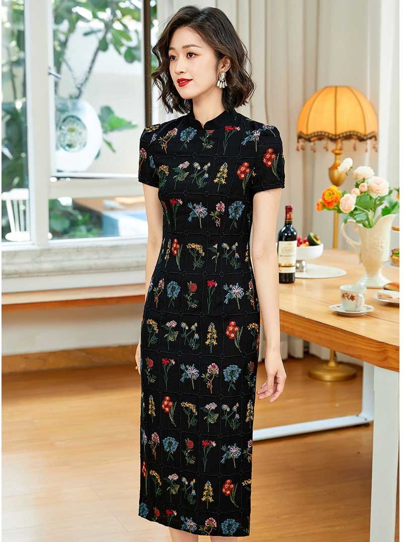 linen embroidered Cheongsam