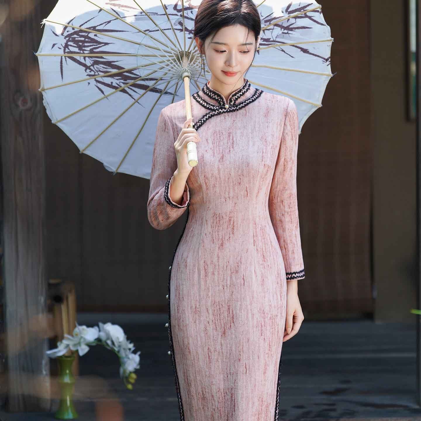 Long sleeve Cheongsam dress in pink - eastqipao.com