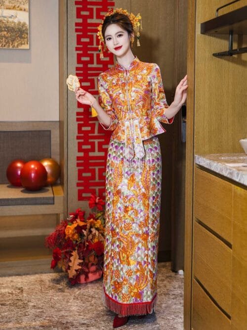 Light Luxury Bridal Qun Kwa Dress with Colorful Phoenix Embroidery - Image 2