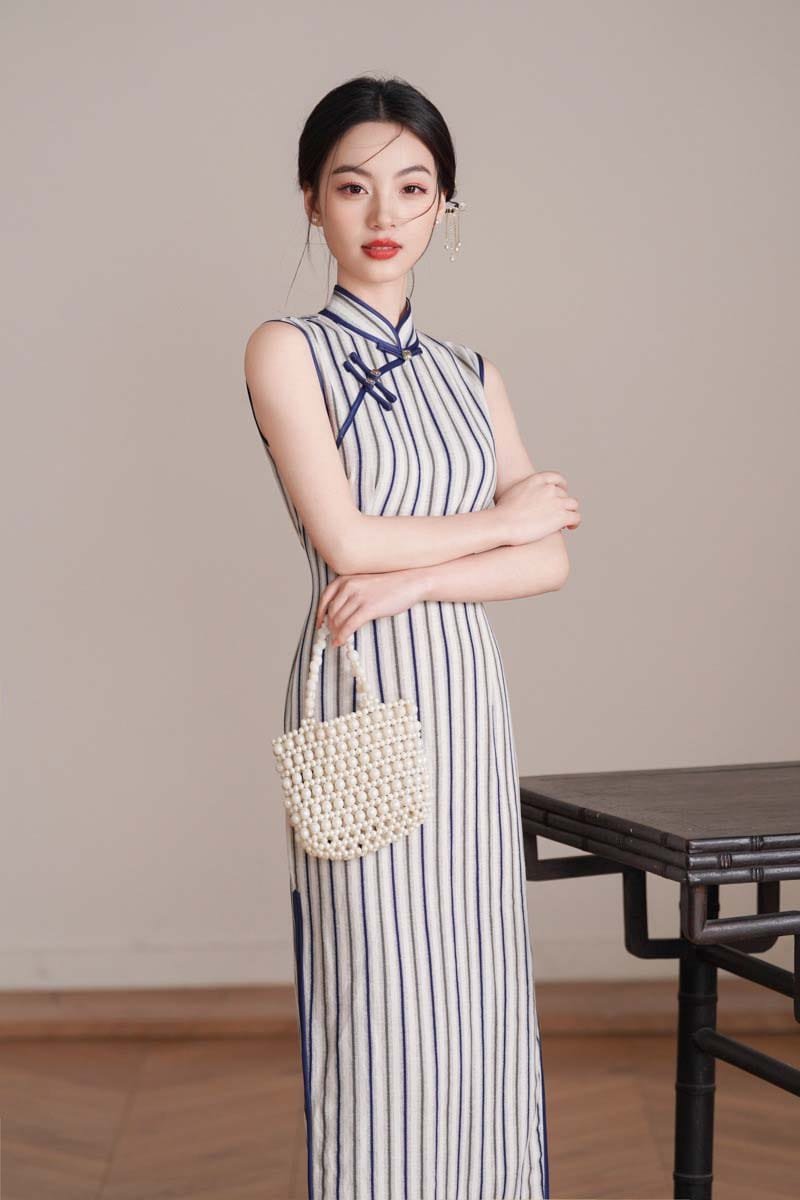 white and blue qipao dress