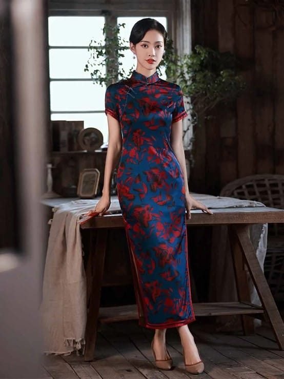 Cheongsam middle side slit Cheongsam middle side slit